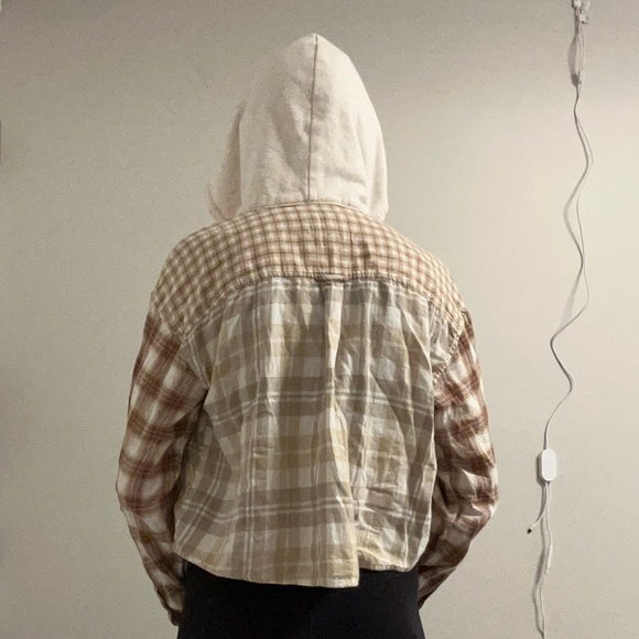Plaid button up hoodie - Picture 8 of 8